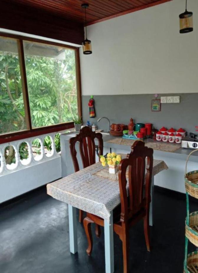 Sky Villa Unawatuna Bagian luar foto