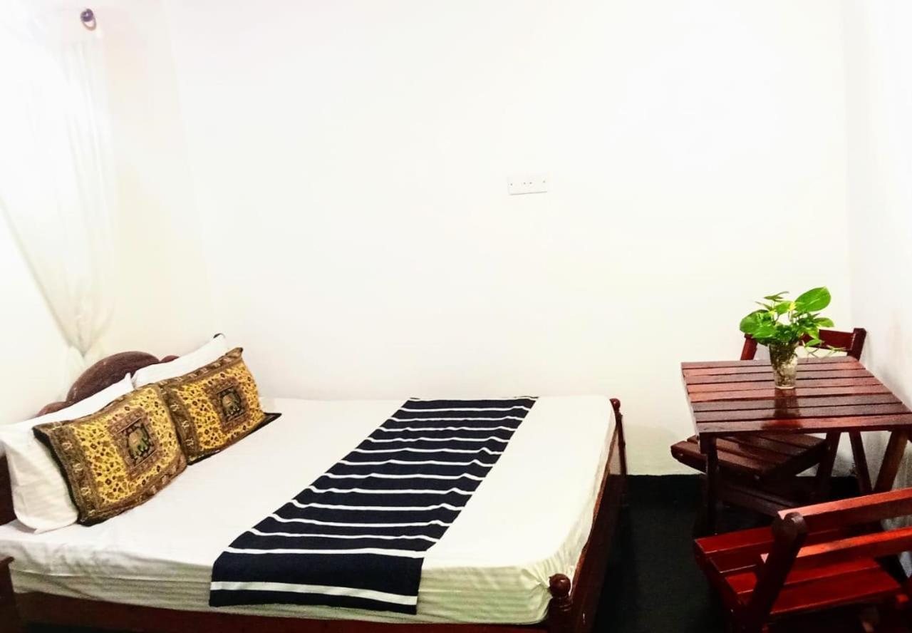 Sky Villa Unawatuna Bagian luar foto
