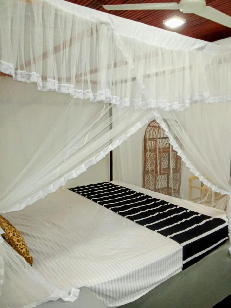 Sky Villa Unawatuna Bagian luar foto